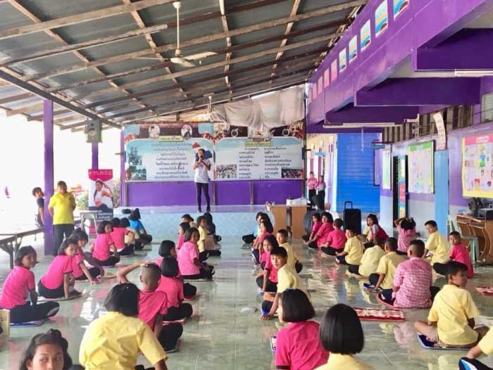 โยคะเพื่อพัฒนาจิตใจ โรงเรียนบ้านตากอง